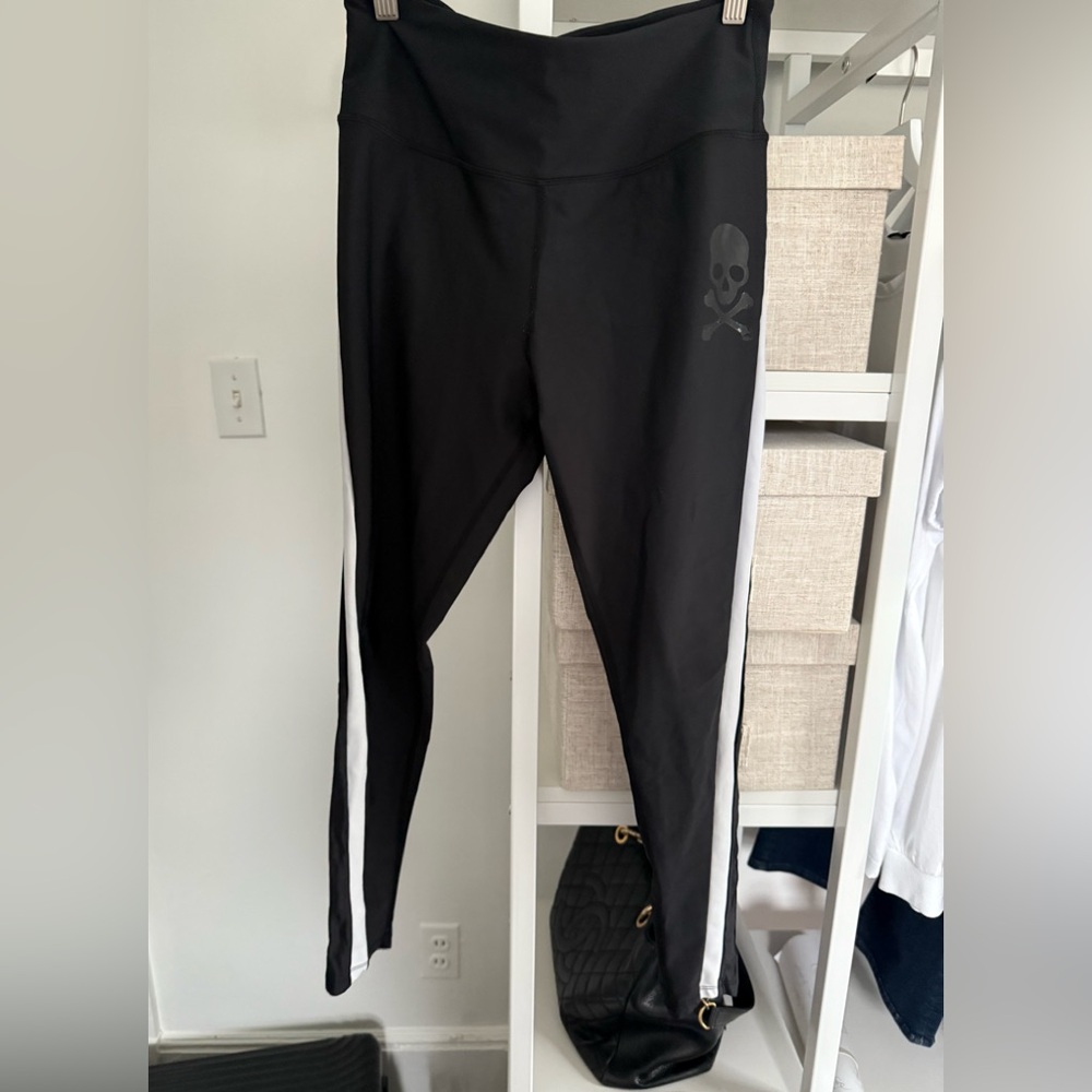 Soul cycle size medium sports bra and legging set